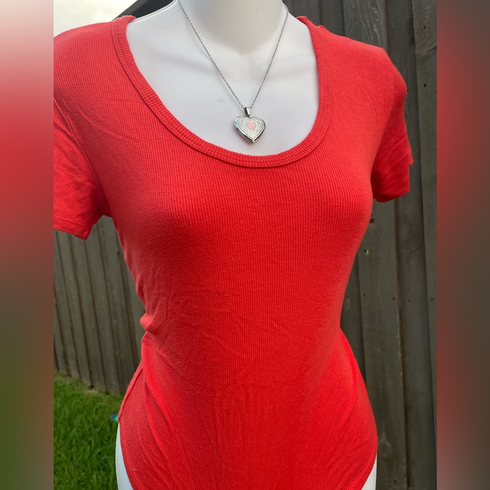 Simple and classy bright orange red top